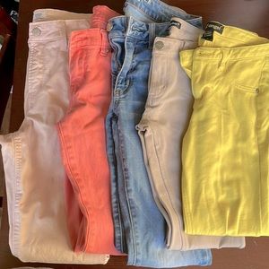 6 pairs of pants-- ranging from a size 4-6/ S-M.
